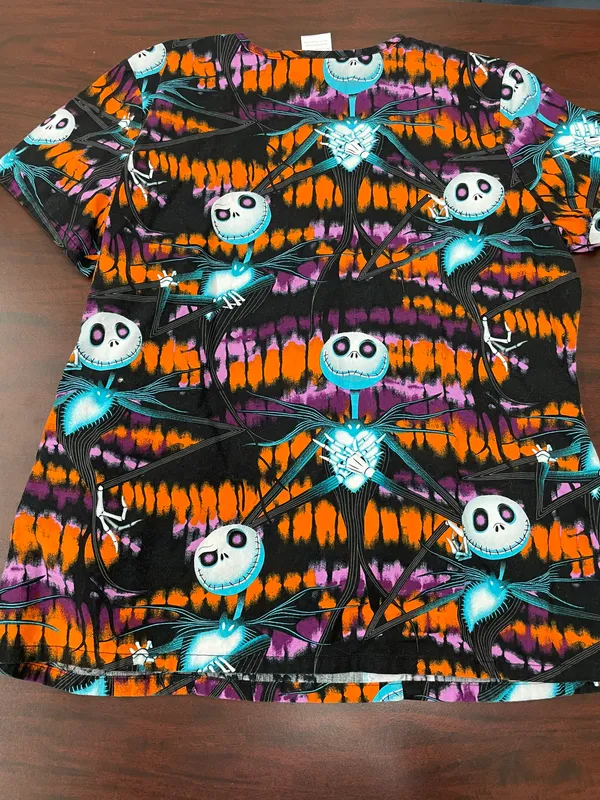 Disney The Nightmare Before Christmas Scrub Top Size Medium - Image 4
