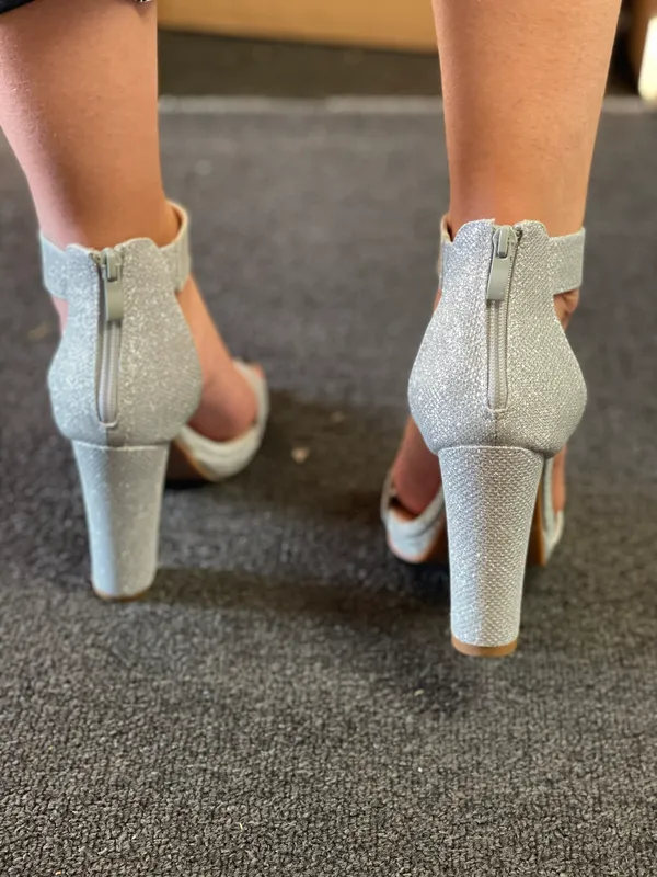 Top Moda Silver Shimmery Chunky Heel Sandal - Image 5