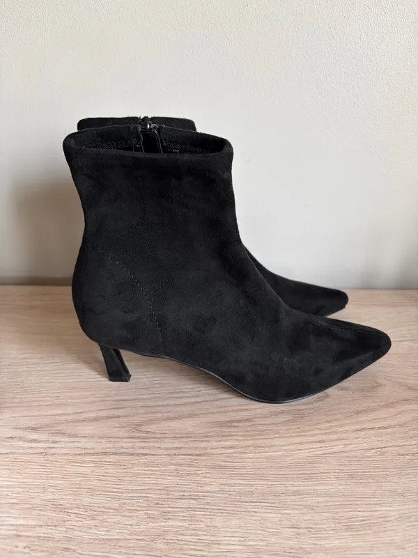 Steve Madden Black Suede Boots Ankle - Image 2