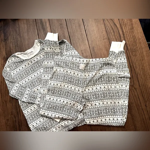 Women’s burts bees matching family jammies in fair isle ivory size M EUC - Image 2
