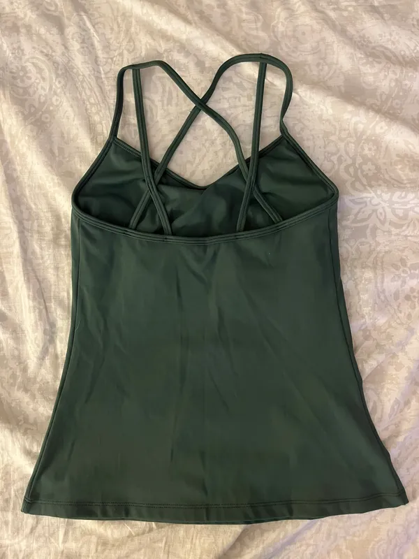Green Workout Top Size M - Image 3