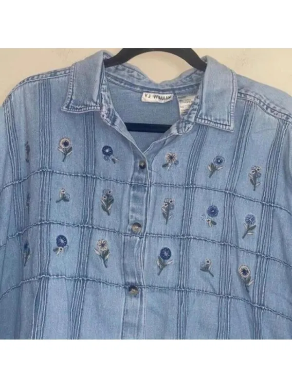 Vintage Denim Chambray Long Sleeve Button Up Top Floral Embroidery 90s - Image 3