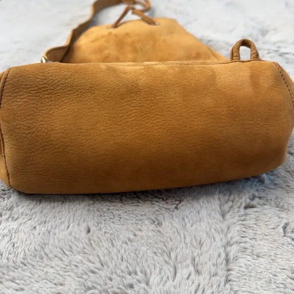 Eddie Bauer Tan Suede‎ Leather Bag Drawstring One Shoulder Backpack Purse - Image 8