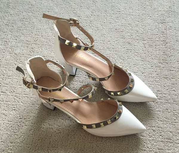 White Heels Size 8 - Image 3
