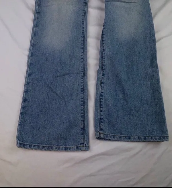 American Eagle Jeans - Image 5