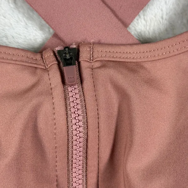 Duluth Trading Co Front Zip Sports Bra 24W Mauve High Impact Adjustable Straps - Image 2