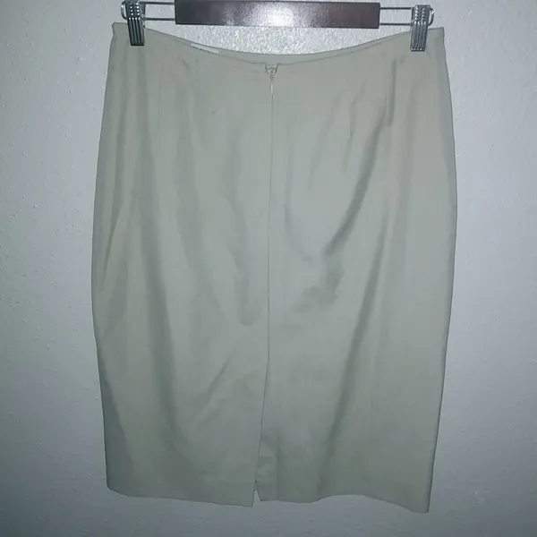 LeSuit 12 Green Tea Double Breasted Skirt Suit Set - Image 2
