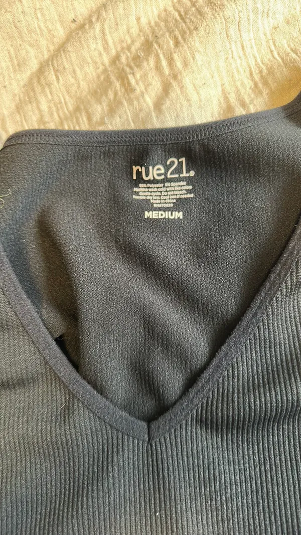 Rue 21 Crop Top - Image 2