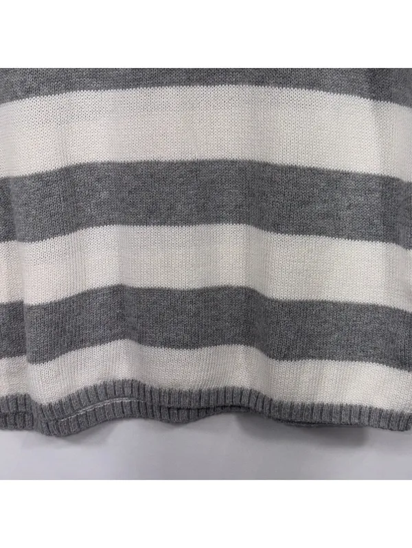 Forever 21 Gray White Striped Sweater Small - Image 4