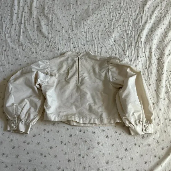 Aritzia Sunday Best Blouse Off White 3/4 Length Puff Sleeves High Neck Size 2XS - Image 4