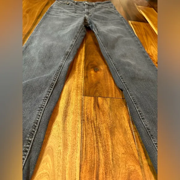 BDG Girlfriend Highrise Straight Leg Jeans - An Urban Outfitters Brand - Image 4