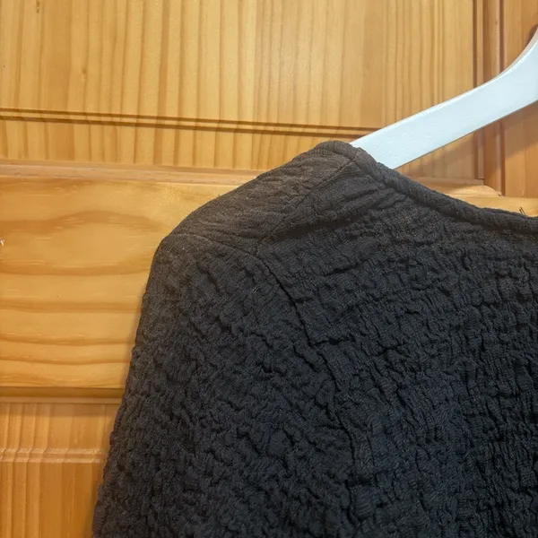 American Eagle Size Small Dark Grey Tie Front Crop Top. - Image 6