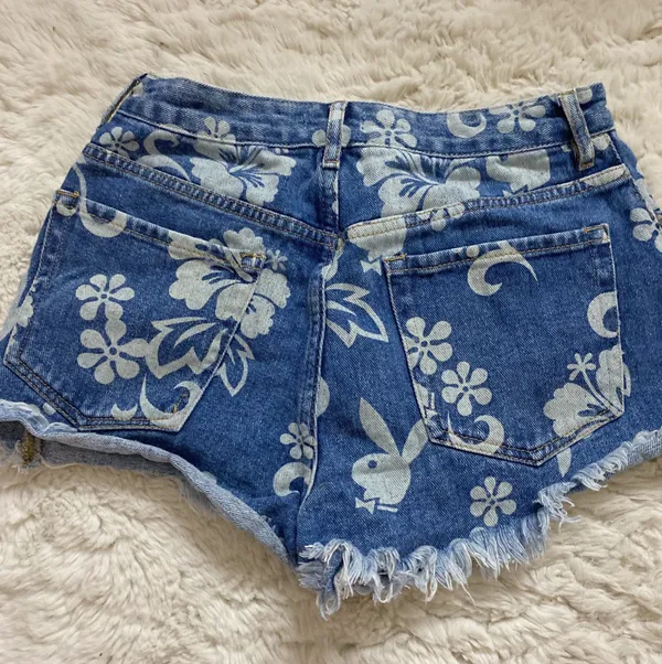 PacSun playboy shorts - Image 3