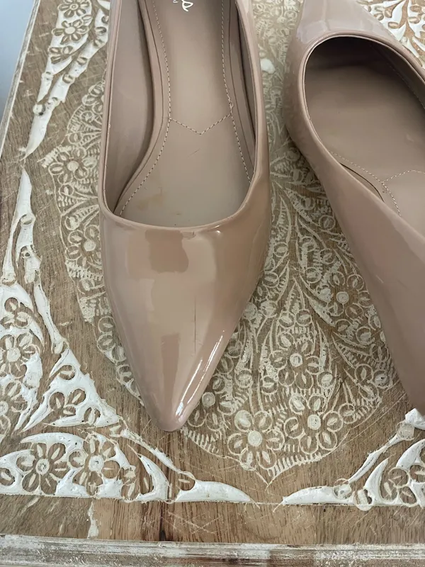 Charles by Charles David Toe Kitten Heel Pumps. - Image 12