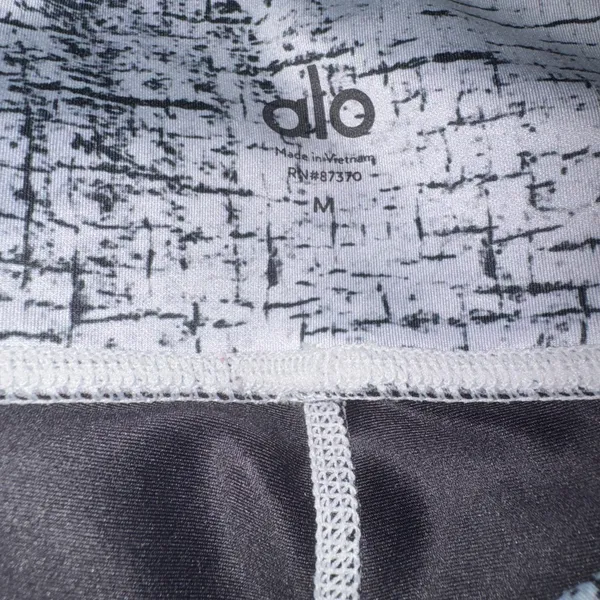 Alo leggings - Image 3