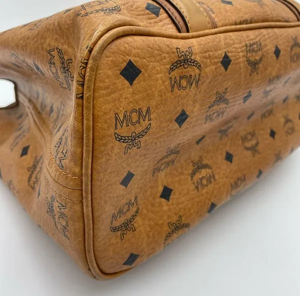 MCM VISETOS SHOPPER COGNAC MEDIUM - Image 5