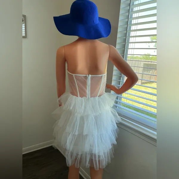 Lulus Strapless White Tulle Mini Dress Silver Glitter Size S D25 - Image 4