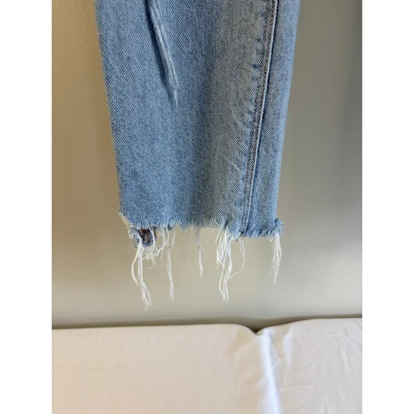 American Eagle Curvy Mom Jeans Light Wash Distressed‎ High Rise Blue Denim 26x26 - Image 13