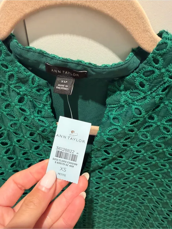Ann Taylor Emerald Green Eyelet Keyhole Blouse - Image 3