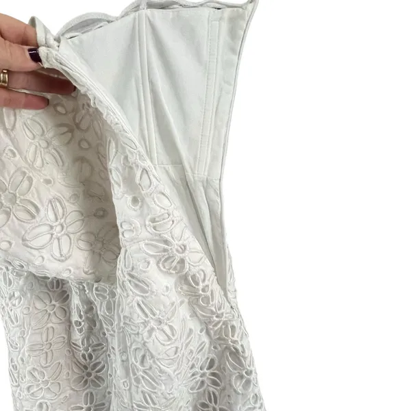 Milly New York Emalina Dress 10 White Floral‎ Eyelet Strapless Lined Chic Modern - Image 11