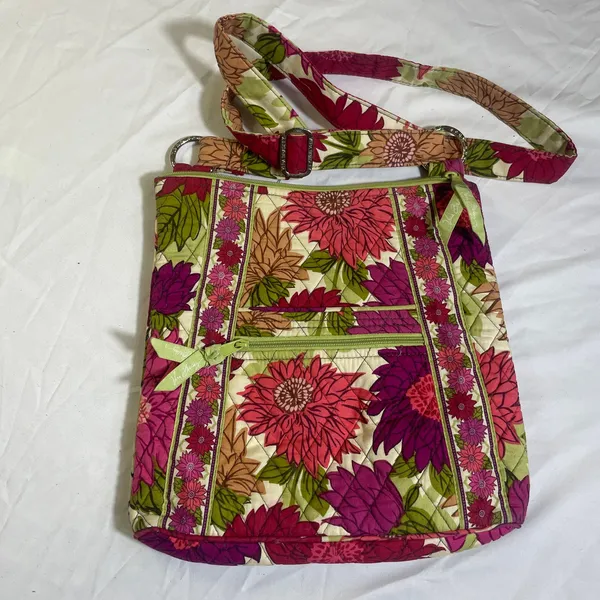 Vera Bradley Quilted Hipster Crossbody Bag - Hello Dolly Floral Pattern - Image 3
