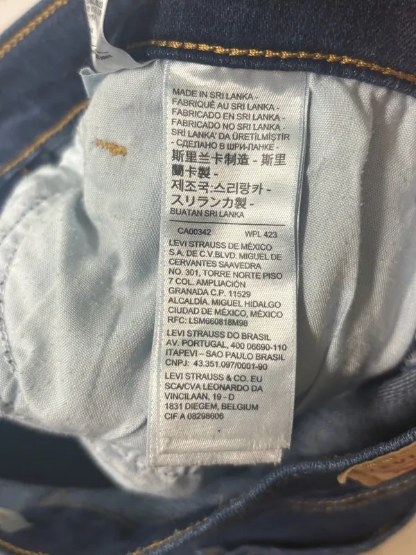 Levi’s 724 high rise straight jeans size 33 - Image 7