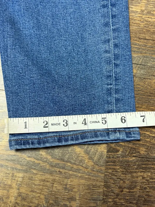 American Eagle Mom Jeans High Rise Stretch Womens 8 Medium Wash Blue - Image 2
