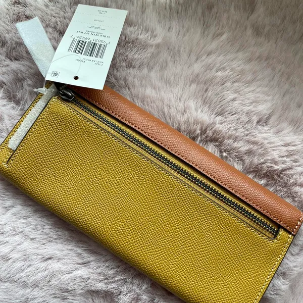 Coach PewterFlax Multi Wyn Soft Crossgrain Leather Wallet - Image 2