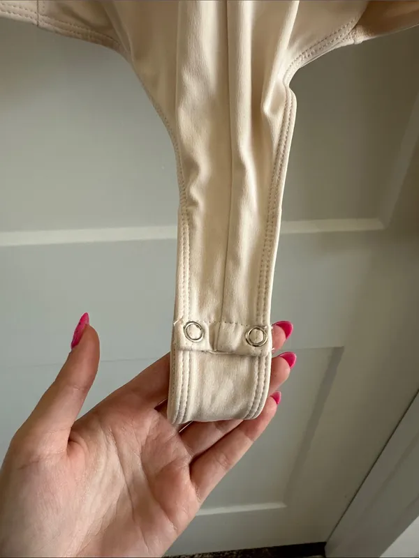 Free people nude v-neck bodysuit - Image 2