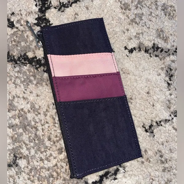 ⚠️SOLD⚠️cardholder - Image 3