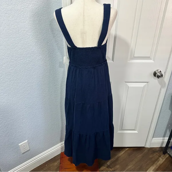 Steve Madden Navy Tiered Maxi Dress Size M Coastal Resort Vacation Casual Beach - Image 9