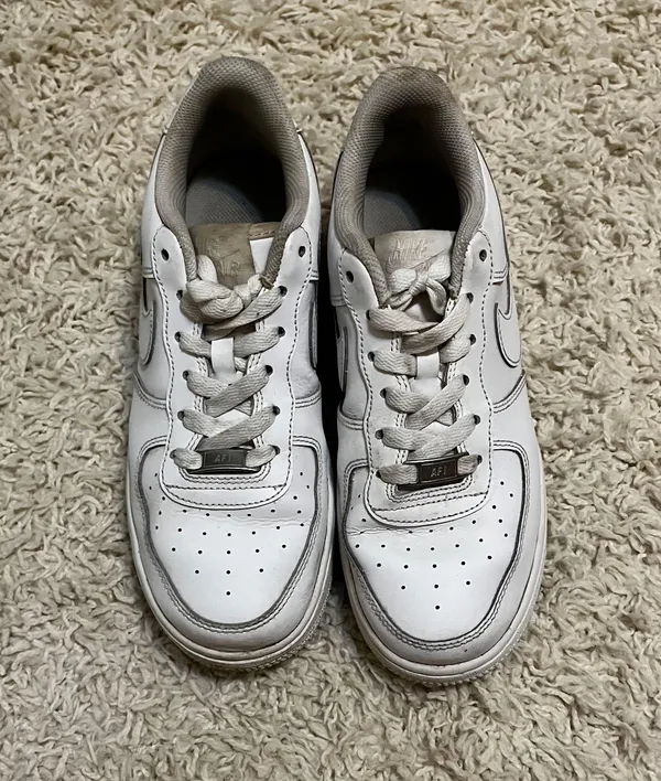 Nike Air Forces Size 5.5Y Or Women’s 7 - Image 2