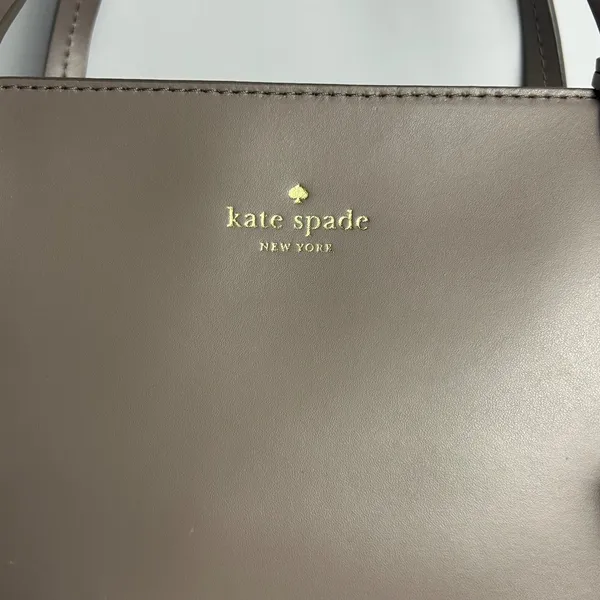 Kate Spade New York Taupe Leather Tote Bag with Glitter Bow Charm Zip Top - Image 4