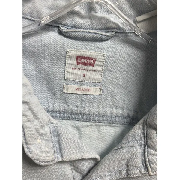 Levis Relaxed Fit Chambray Button Down Womens Size S Light Blue Denim Cotton - Image 4