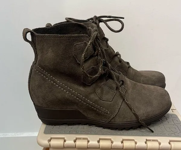 SOREL Evie Lace Wedge Booties Suede gray size 10 - Image 3