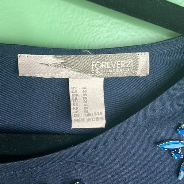Forever 21 Embellished Top size Medium Dark Blue/Navy - Image 4