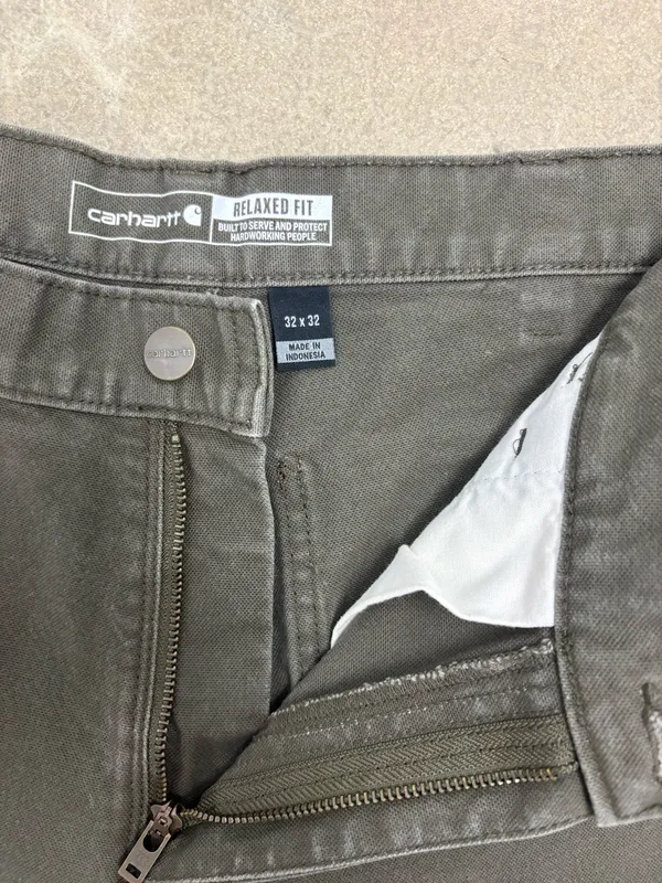 Carhartt green women’s work pants - Image 2