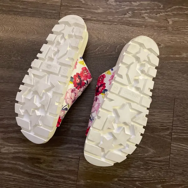 NWT Nine West Timma White Floral Sandal. Size 8 1/2 - Image 3