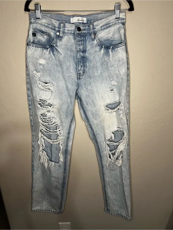 Kancan High Rise Button Fly Distressed Acid Wash Straight Leg Denim Jeans‎ - Image 2