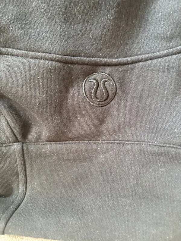 Scuba Lululemon Half-Zip - Image 3