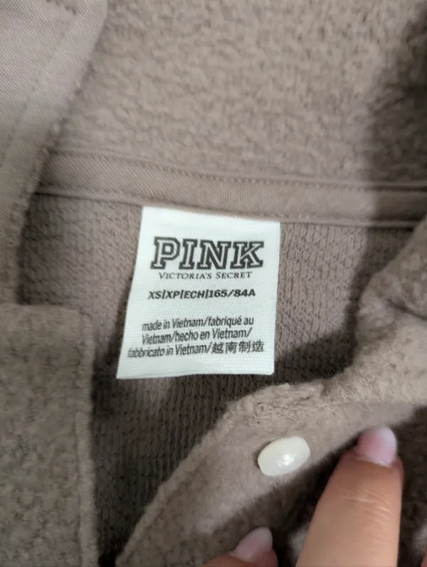 Victoria's Secret PINK Oatmeal Cropped Sherpa Sweater Size XS - Image 4