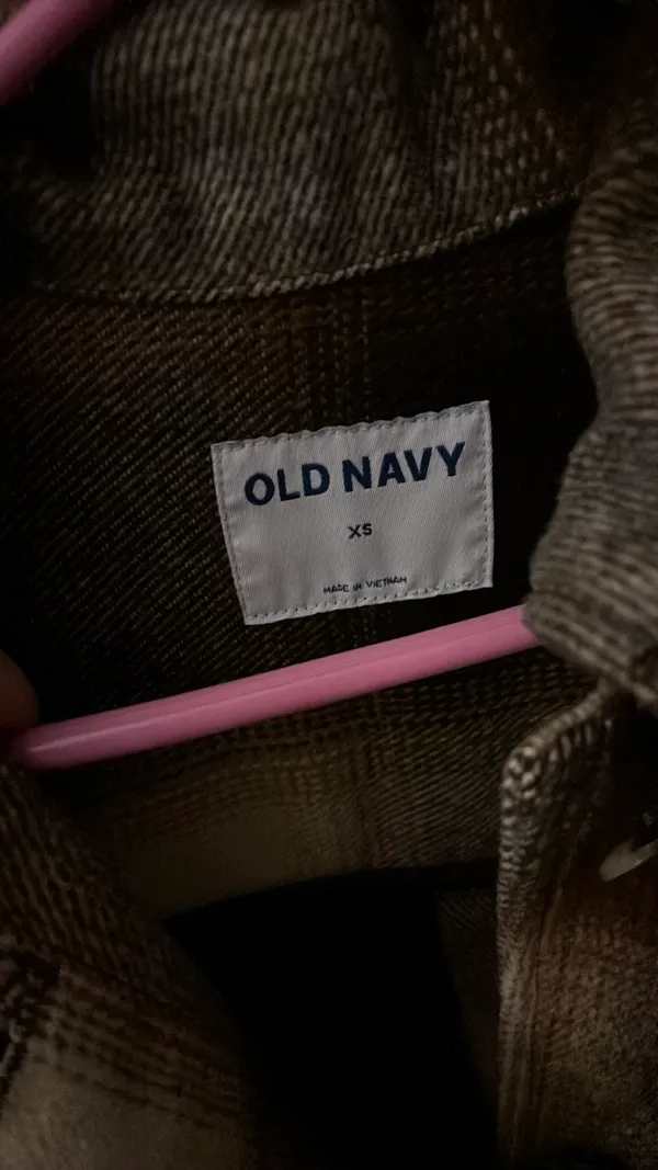 Old Navy Flannel - Image 4