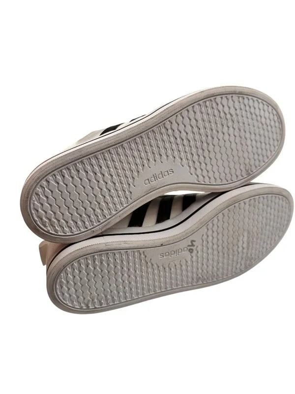Adidas Size 7.5 Lace Up Athletic Running Sneakers Women White NEW - Image 12