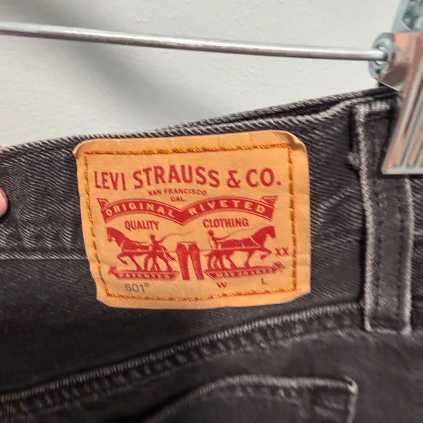 Levis 501 Original Cut Off Denim Shorts 27 Black High Waisted Button Fly Raw Hem - Image 5
