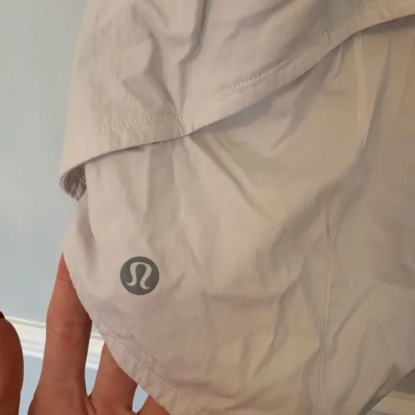 Lululemon speed up 4 inch white Shorts - Image 3