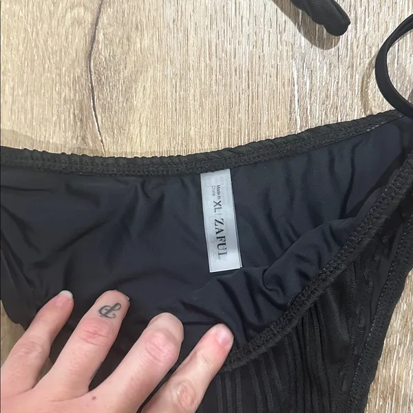 Zaful Black Textured Bikini Set xl - Image 3