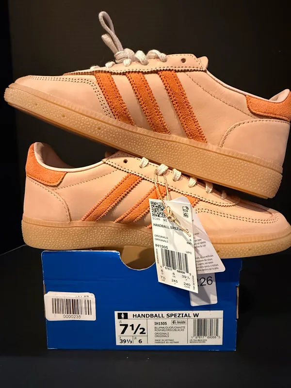 Women’s Adidas Handball Spezial 7.5W - Image 2