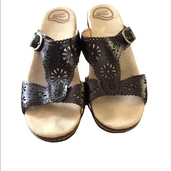 Dansko Womens Slip On Sandal Brown Tan EU 40 Sapphire 9.5 Lasercut Minimalist - Image 3