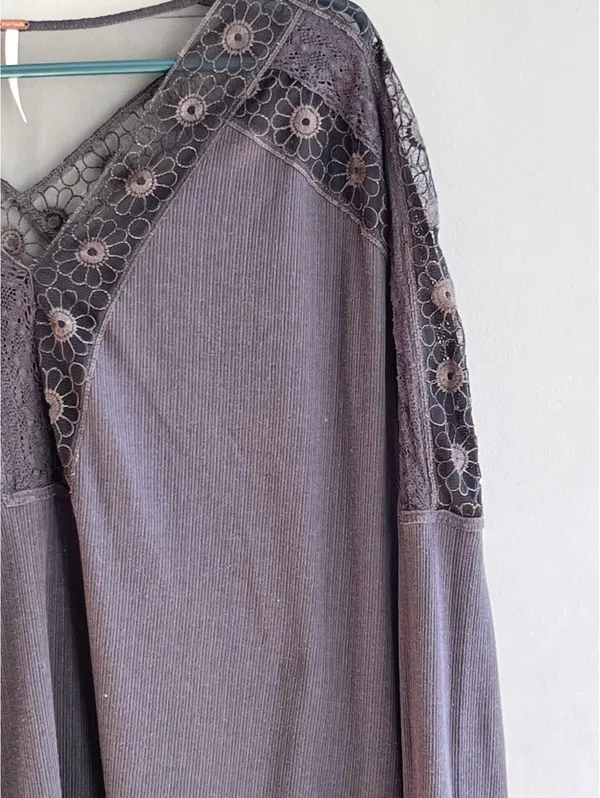 Free People Lola Long Sleeve V-Neck Top Gray Lace Mesh Trim Size L - Image 6