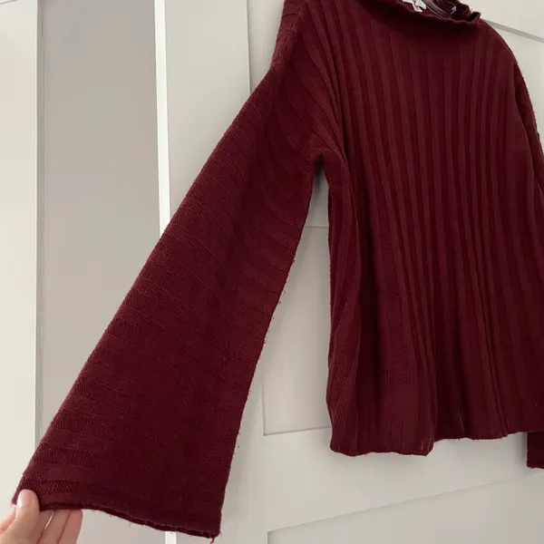 BP. Maroon Flare Sleeve Sweater - Image 9